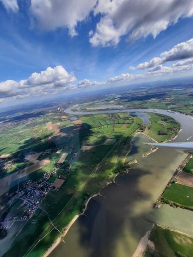 53  Shiny Wings above the Rhine, Robbe Van Brandt
